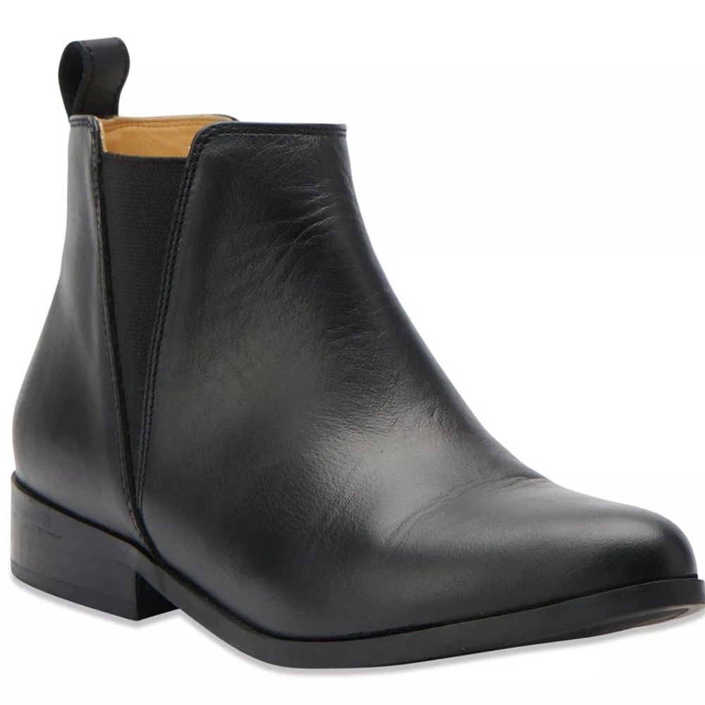 Nisolo Black 'Eva' Everyday Chelsea Boot - Size 8